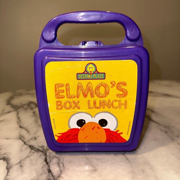 VINTAGE ELMO Lunch Box Plastic Whirley MadeInUSA Plastic 8x6x3" - Picture 1 of 9